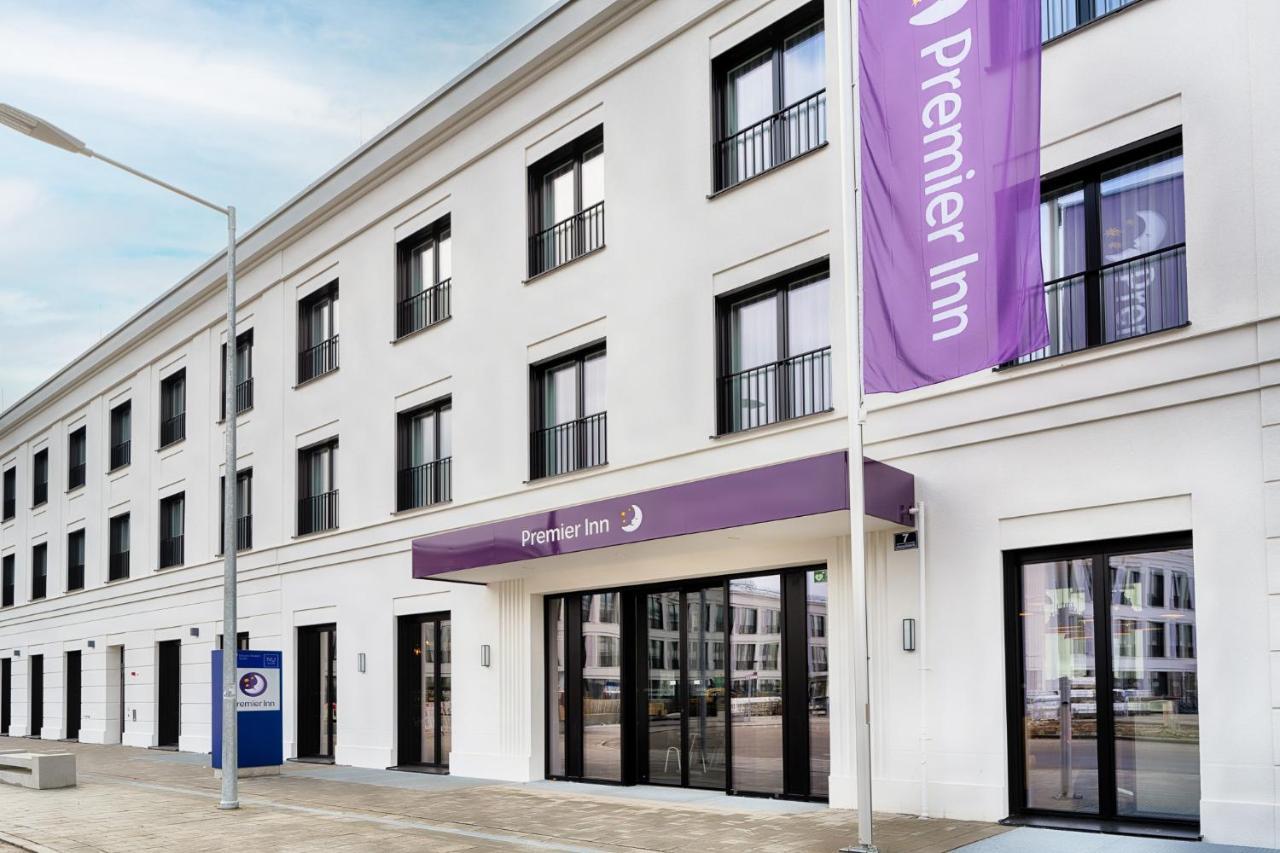 Premier Inn Regensburg City Centre エクステリア 写真